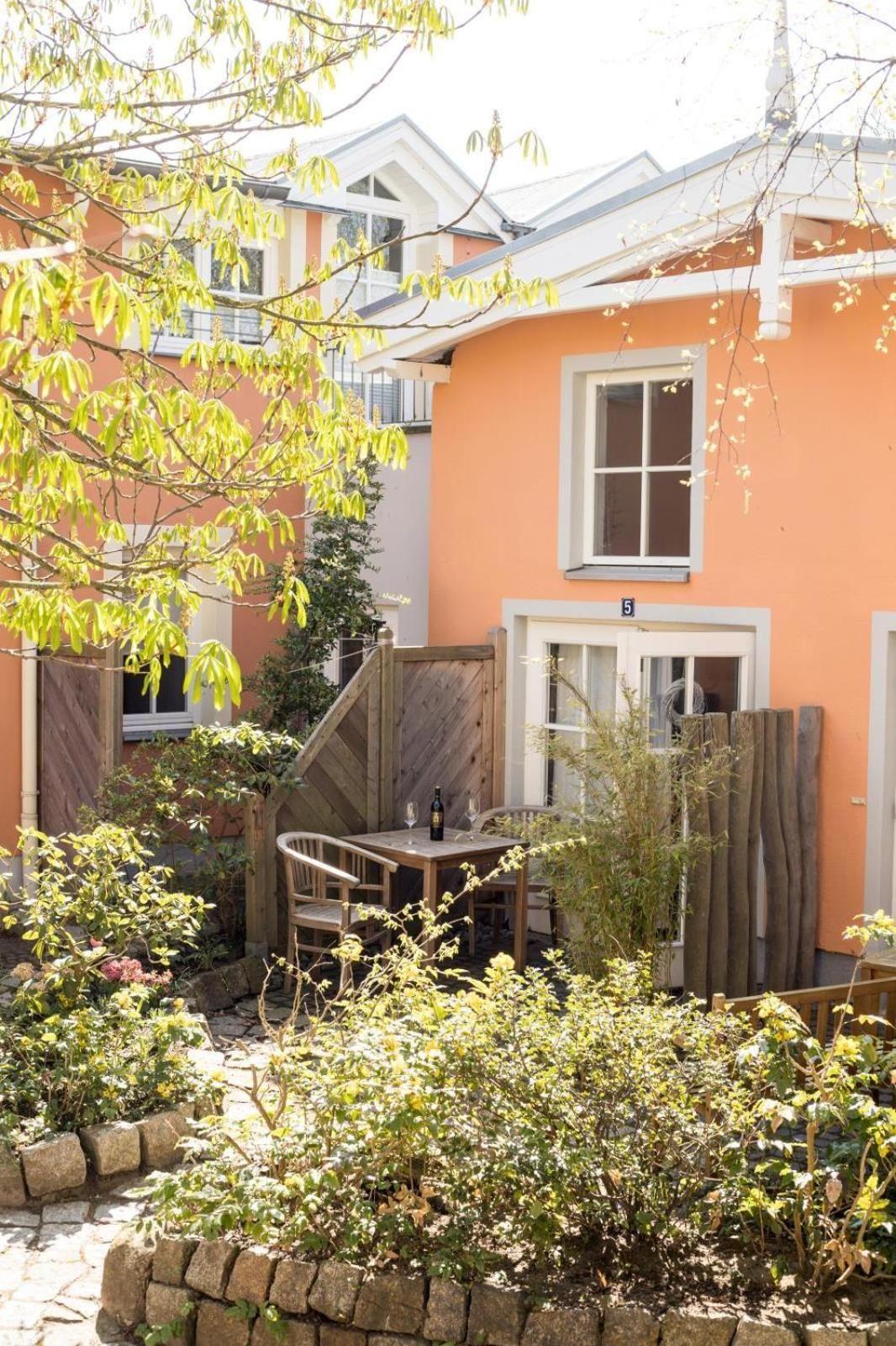 Auf-Den-Hoefen-Wohnung-05-Kleines-Glueck Кюлунгсборн Екстер'єр фото